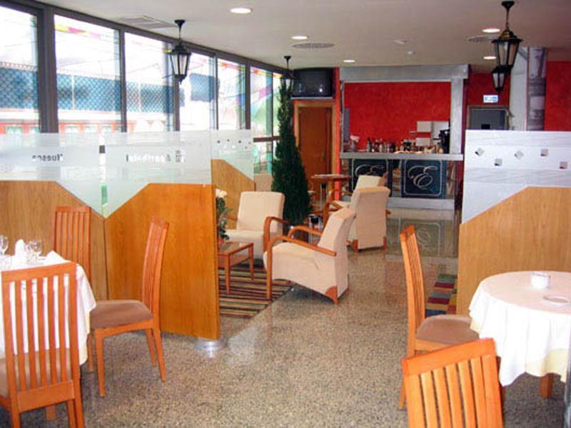 Aparthotel Sercotel ウエスカ レストラン 写真