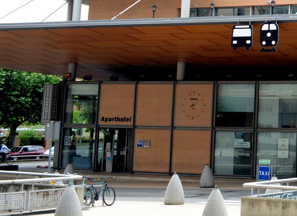 Aparthotel Sercotel ウエスカ エクステリア 写真